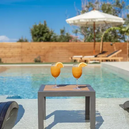 Willa Aktis Elegant *