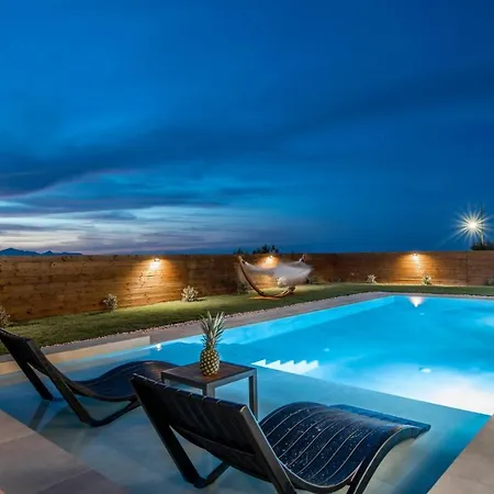Villa Aktis Elegant