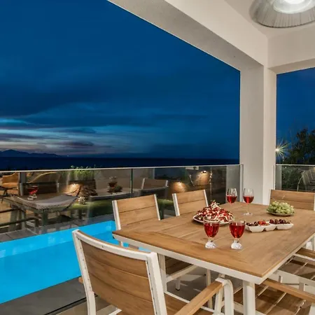 别墅 Aktis Elegant 阿利卡纳斯