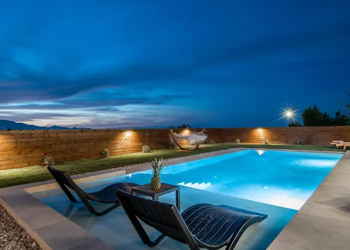 Villa Aktis Elegant